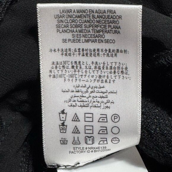 BCBG Max Azria Black Sequin Elbow Sleeve Bolo Short Jacket Size XS Holiday Party - Picture 8 of 8